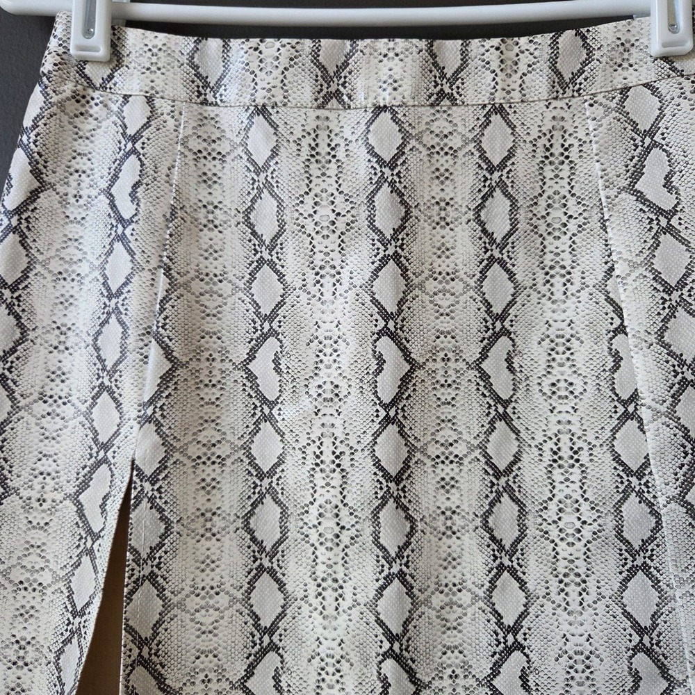 Princess Polly Samira Snake Print Faux Leather Mini Skirt‎ Party Clubwear Size 2 - Picture 2 of 8